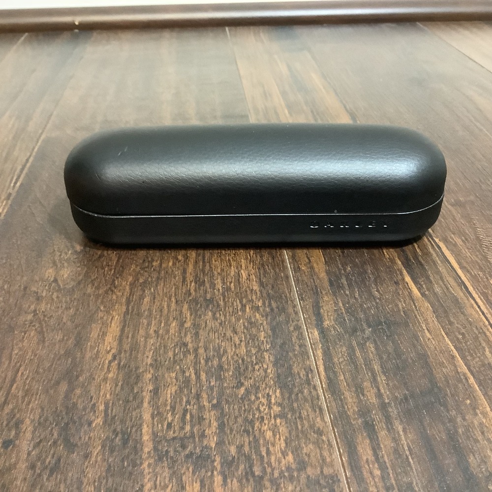 Oakley Black Hard Shell Sunglasses Case Eyewear Storage Clamshell Logo Case - Picture 4 of 11